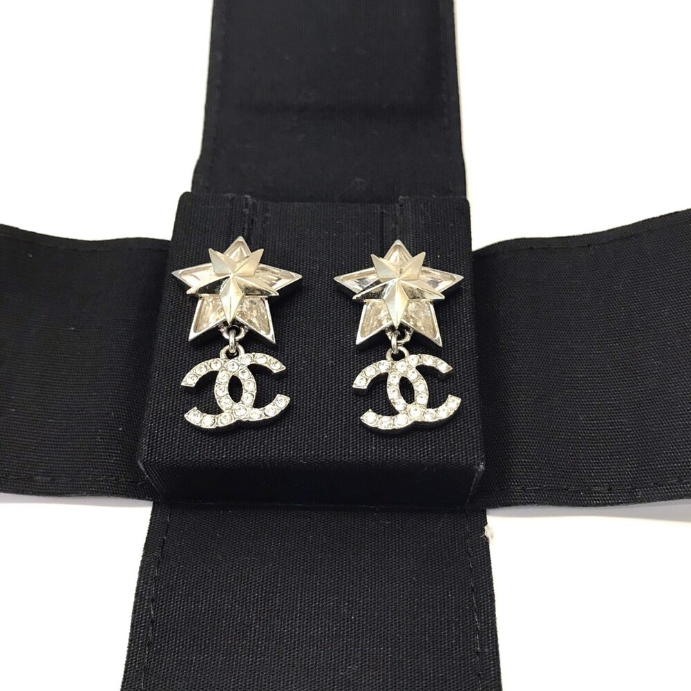 CHANEL Gold Logo Earrings - Picture 6 of 6